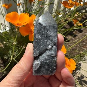 Gray Crystal Point